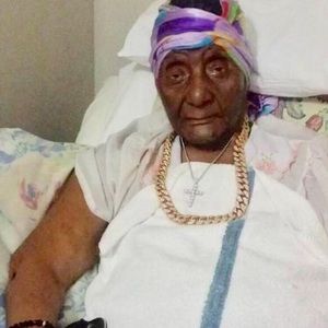 Meet your Posher, Black